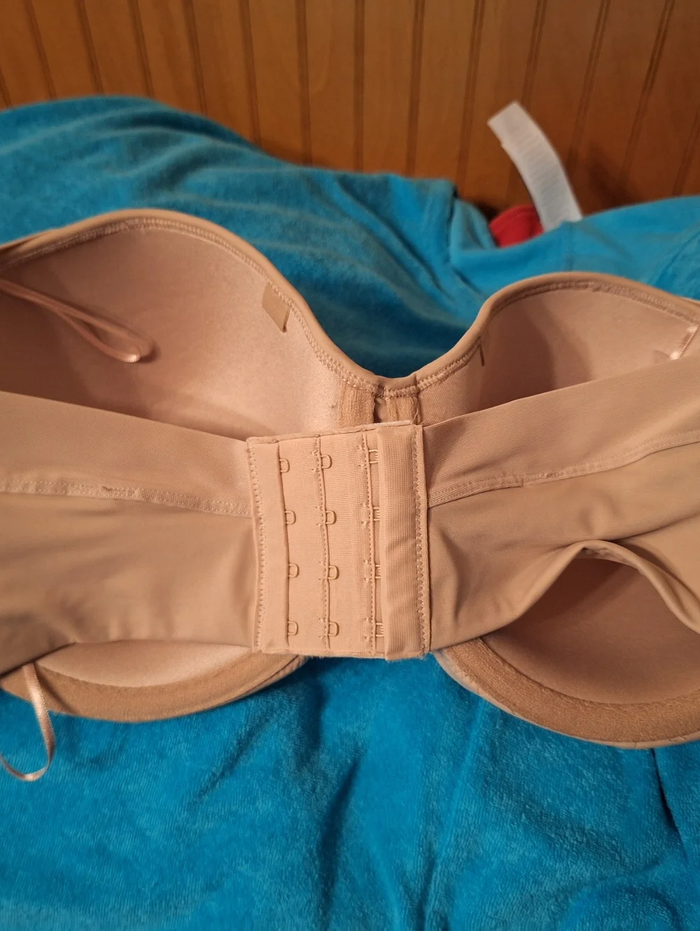 BALI Smoothing 8 way multi straps BRA 40D NWT Hidden Underwire TAN $48 tags
